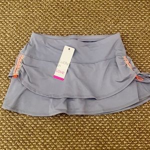 Brand NWT Lucky in Love Animal Instinct grey skort/skirt. Sz XS.